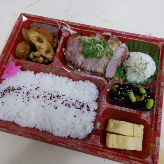 写真：豚の西京焼き弁当