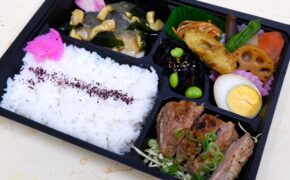 写真：サワラ和風あんかけと豚の西京焼き弁当