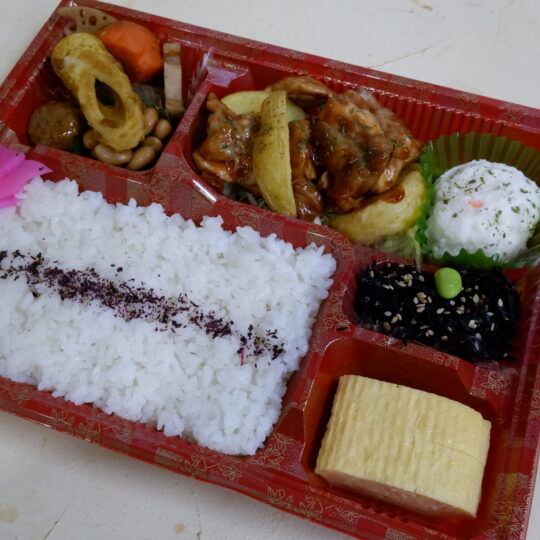 写真：チキンバーベキューソース弁当